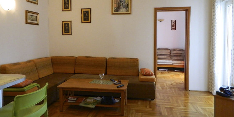 Отличная 3-х комнатная квартира в Будве 70 кв.м.