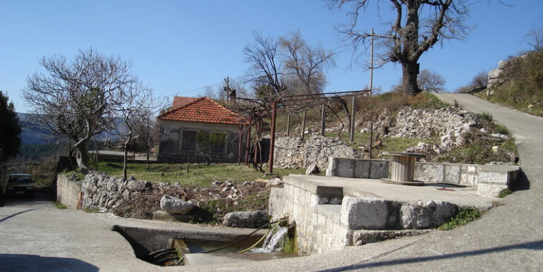Старый дом в 8 километрах от Герцег Нови