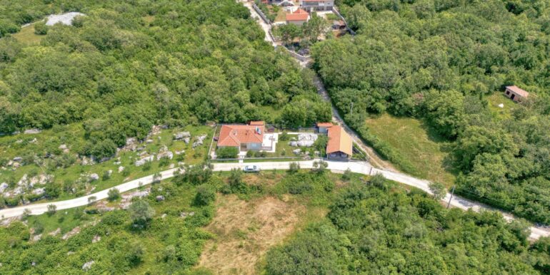 Котор, Врановичи — дом с панорамным видом на горы и благоустроенной территорией